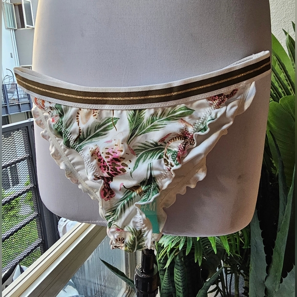 H&M Padded Triangle Bikini Top (14) & Cheeky Bikini Bottom (6) - Tropical Jungle - Picture 5 of 11